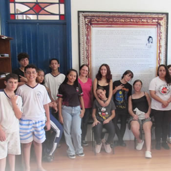 Alunos visitam o Centro Cultural Flávio Rangel
