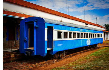 Linha férrea em Lins